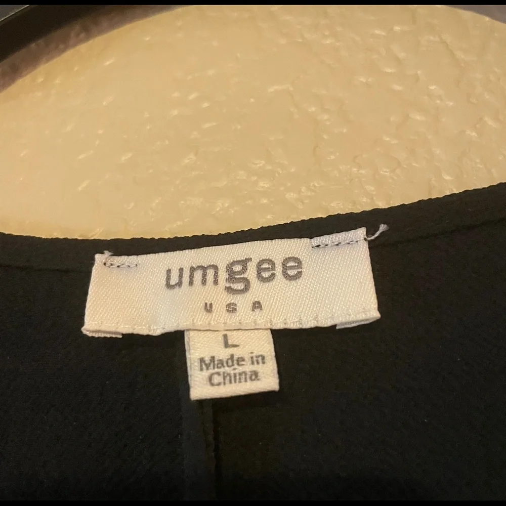 UMGEE BLACK MESH BURNOUT BELL SLEEVE TOP - Picture 6 of 7